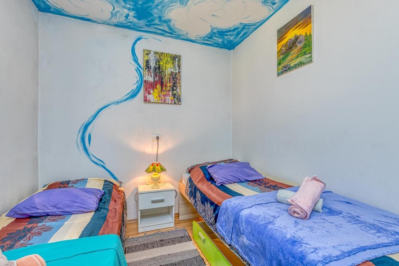 Holiday House Mir Kanfanar Zewnętrze zdjęcie