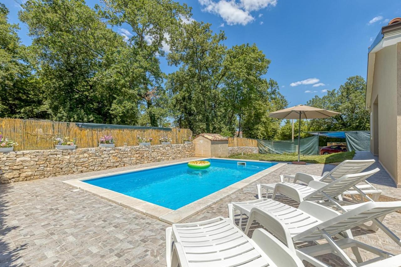 Holiday House Mir Kanfanar Zewnętrze zdjęcie