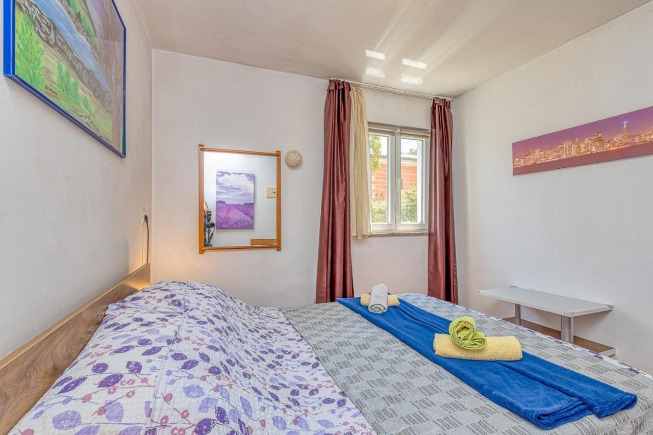 Holiday House Mir Kanfanar Zewnętrze zdjęcie