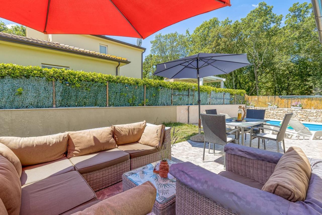 Holiday House Mir Kanfanar Zewnętrze zdjęcie
