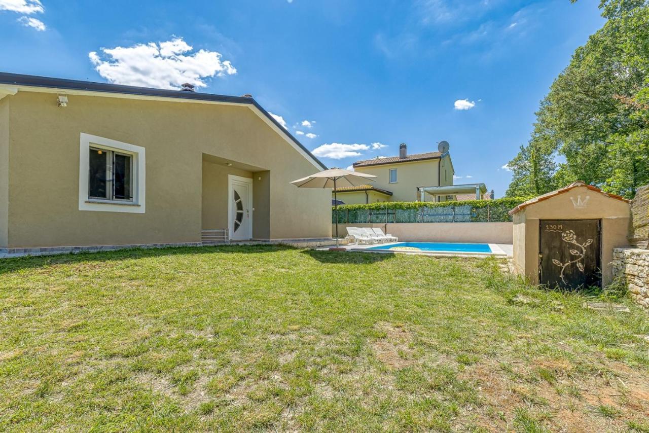 Holiday House Mir Kanfanar Zewnętrze zdjęcie